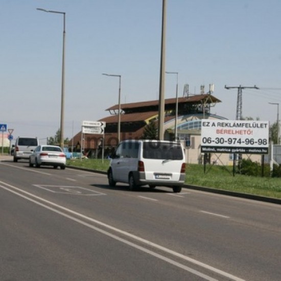 Molinó-Pécs, Makai István nyugati elkerülő út Metro és Tesco előtt.