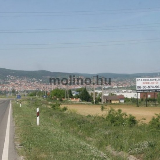 Molinó-Pécs, 58-as út Siklósi út M5-ről centrumba vezető úton a Tesco előtt